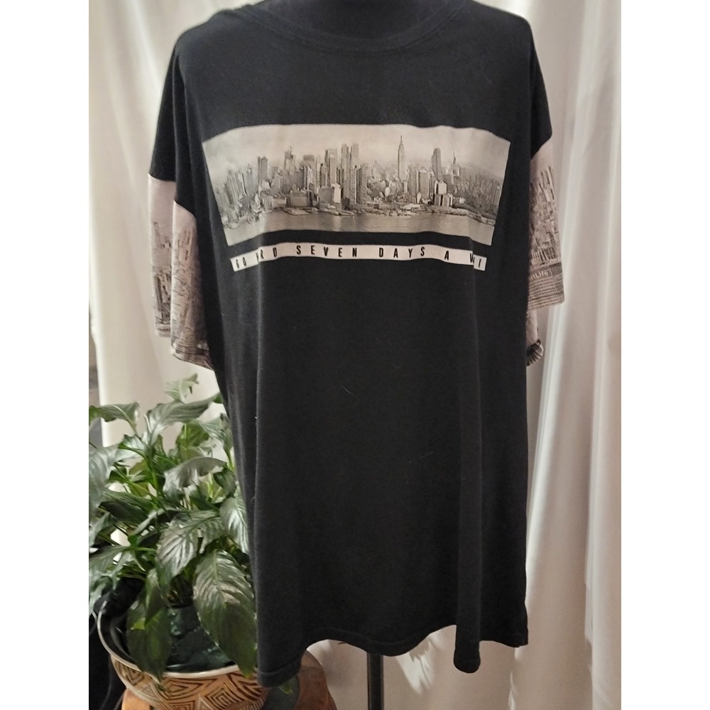 Fresh‎ Laundry Mens 4XL Black Skyline Graphic T-Shirt Go Hard Seven Days A Week